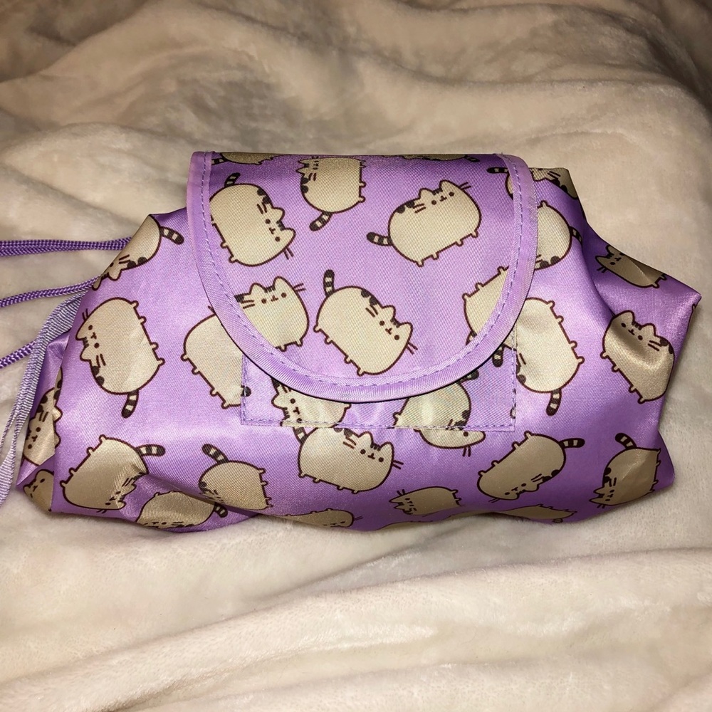 Pusheen Box Exclusive waterproof drawing pouch